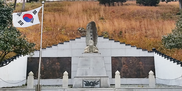 장승포군경합동충혼묘지