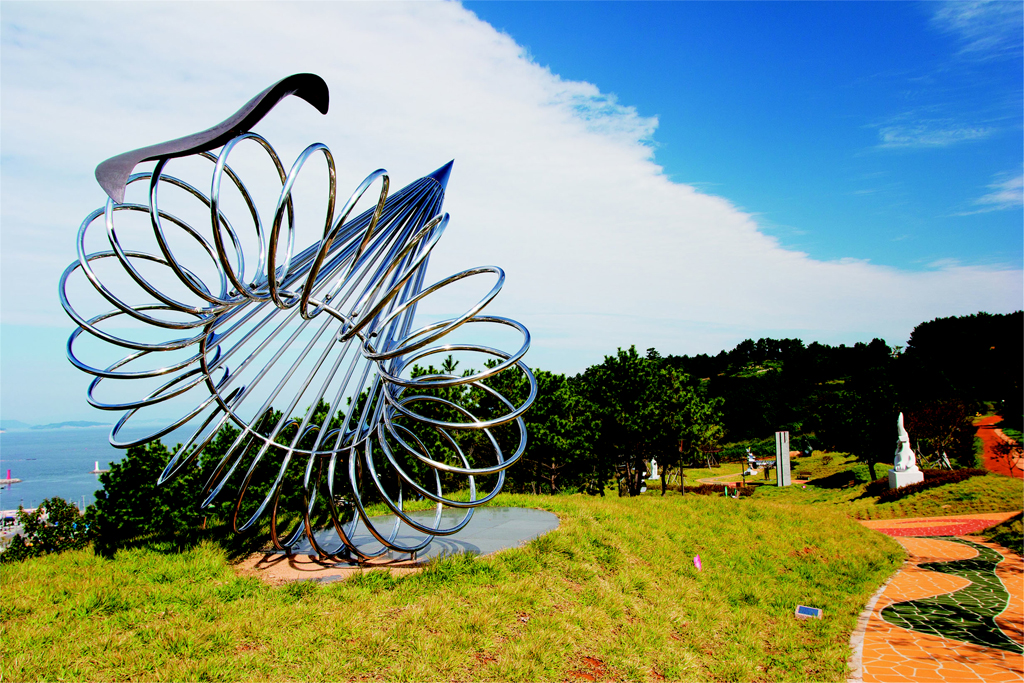 능포 양지암 조각공원