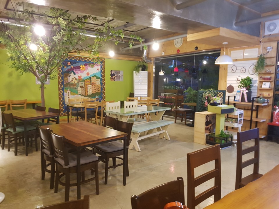버튼홀하우스인커피