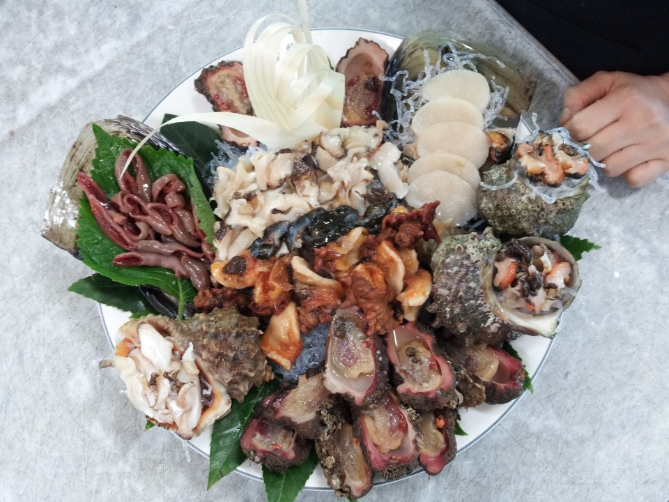 해금강천년송횟집