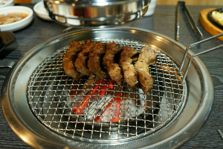 인생극장 아주점