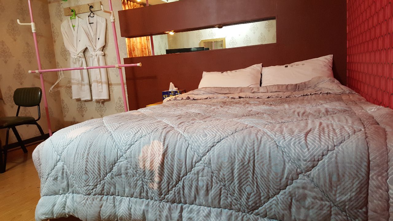 풀모텔