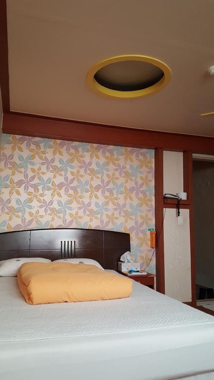 허니문모텔