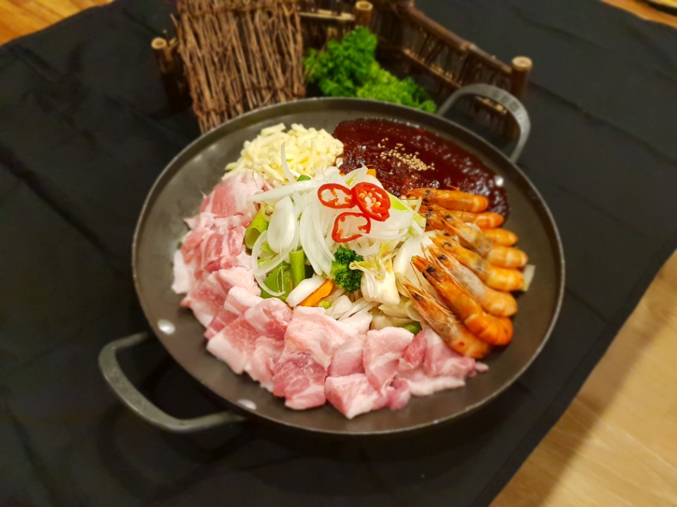 한우포차식육식당