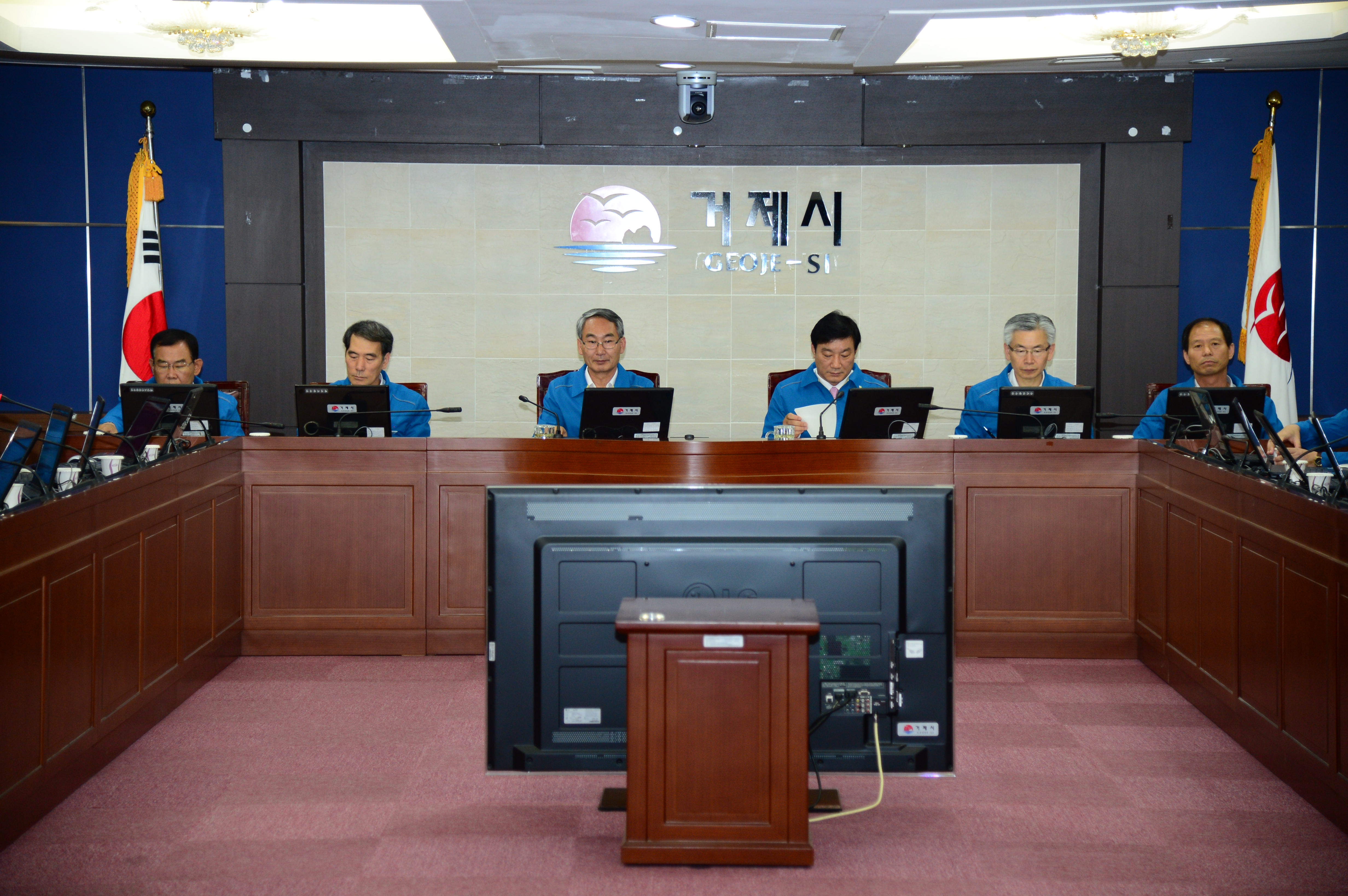 청렴 하나만의 일념, ‘거제미래’의 그림 그리기에 매진 현장 이미지