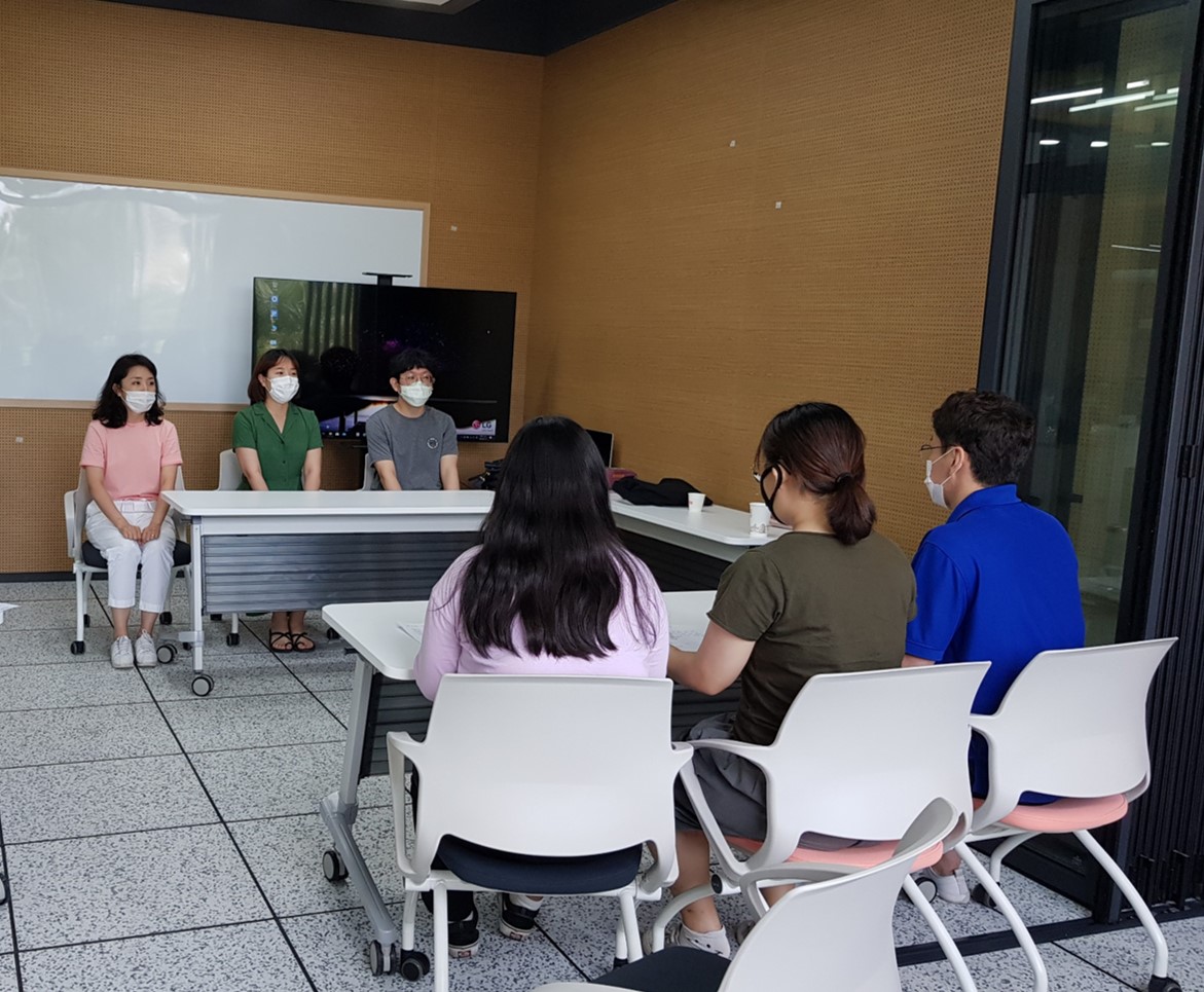 거제청년센터 이룸, 모의면접 특강 실시 현장 이미지