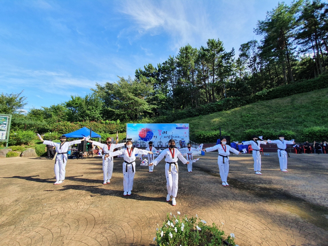 전쟁 70주년 평화콘서트 평화의 꽃이 피었습니다’ 성황리에 개최 현장 이미지