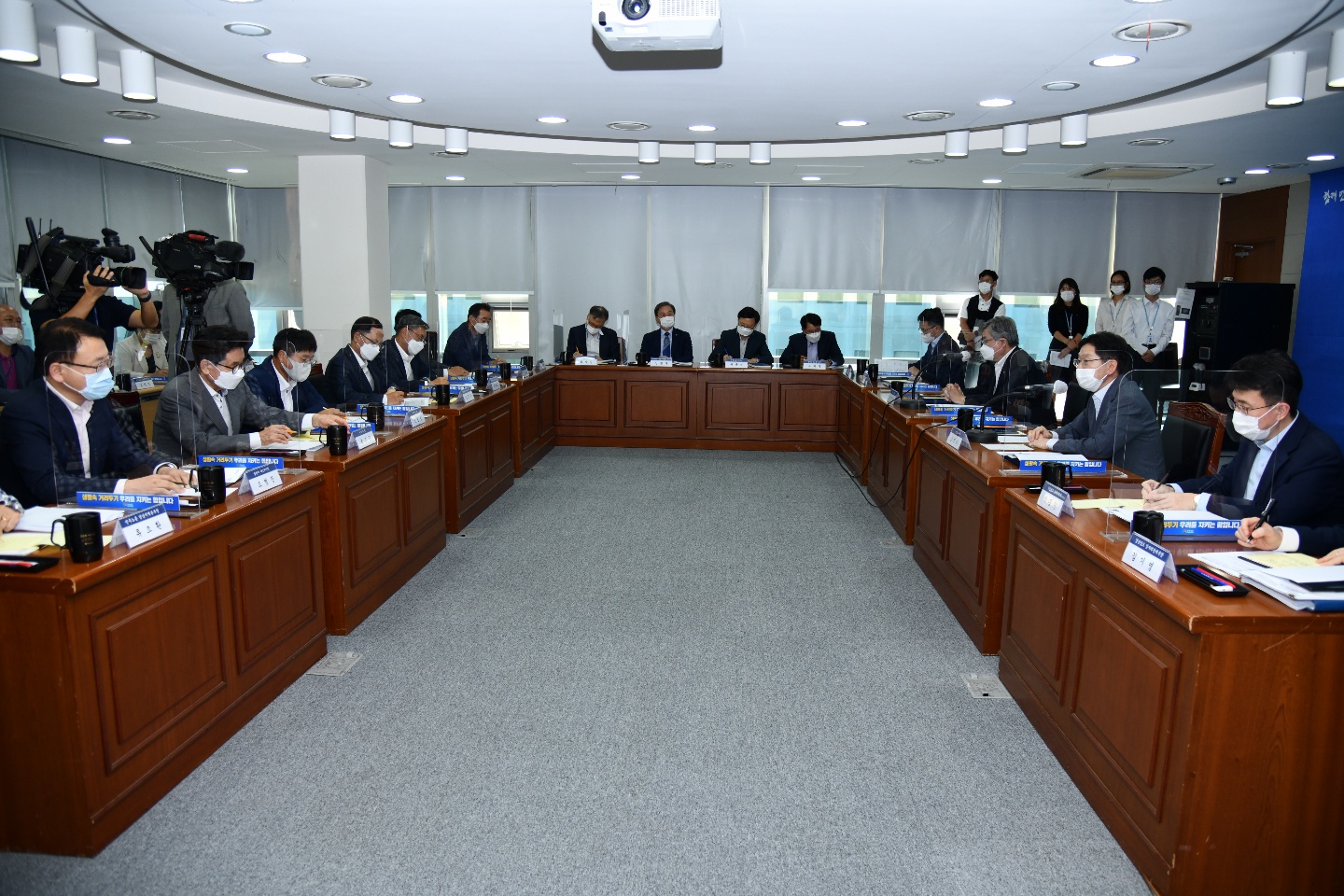거제시“지역특화형 직업훈련 전국 최초·최대 규모 참여 현장 이미지