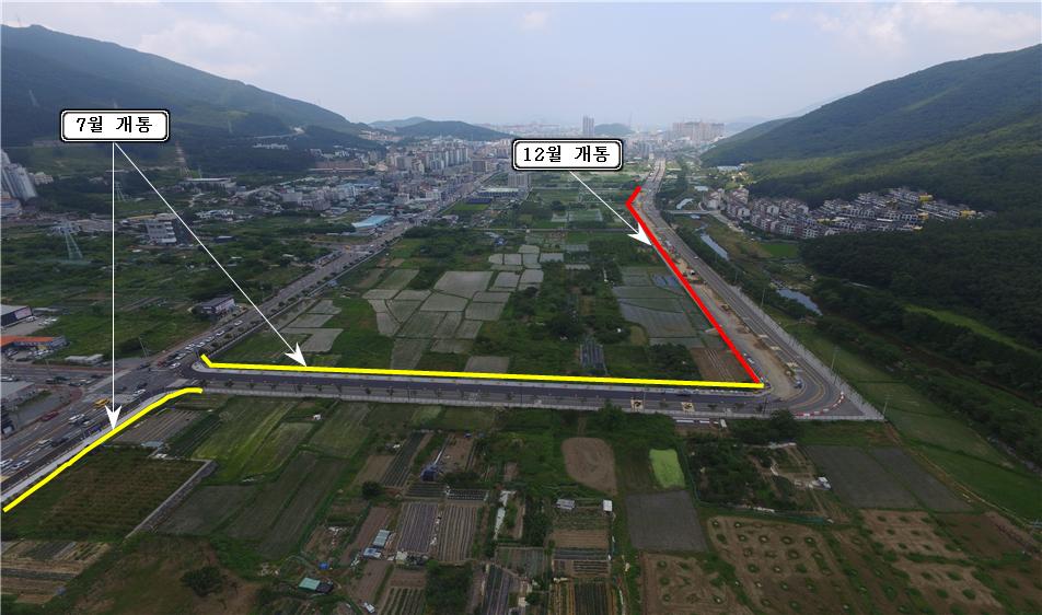 거제 상동 용산마을 교차로 진입도로 확장공사 부분개통 현장 이미지