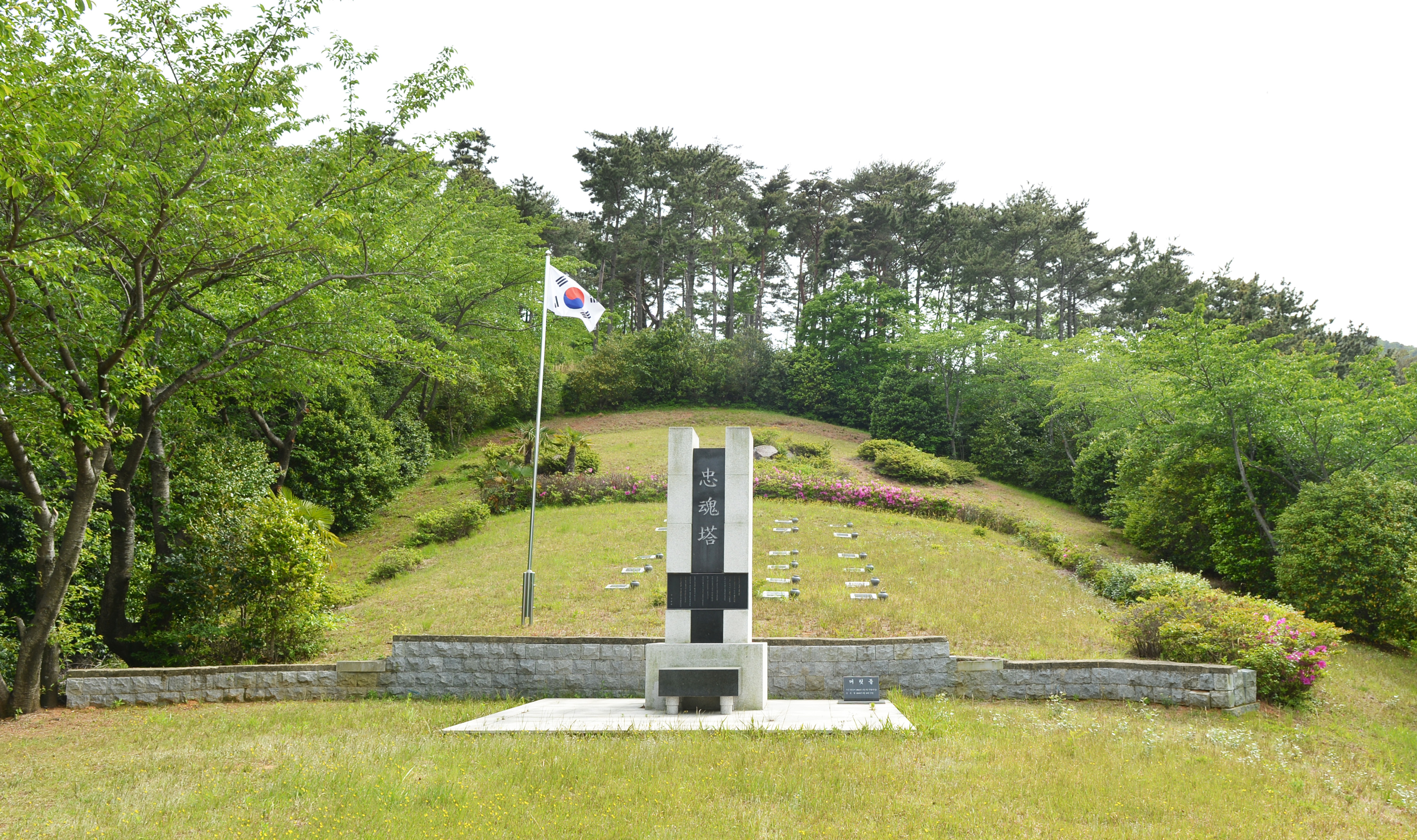 거제시 충혼묘지 5개소, 경남도 내 최초 ‘국가관리묘역’ 지정 현장 이미지