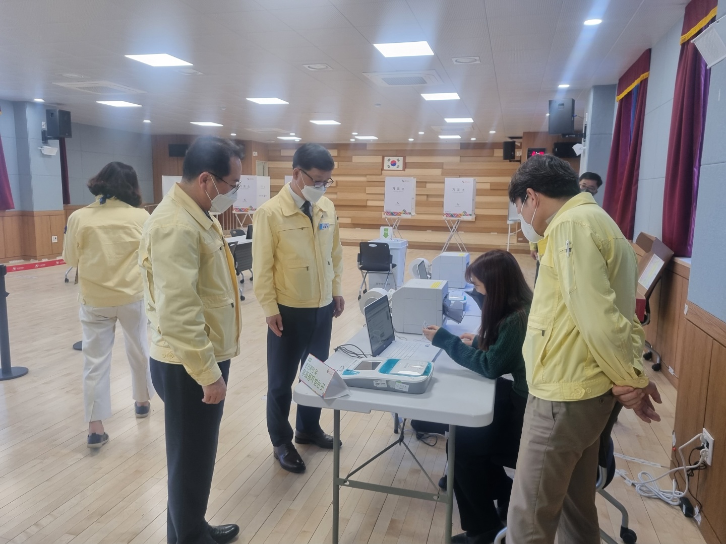 제20대 대통령선거 대비 사전투표소 점검 현장 이미지