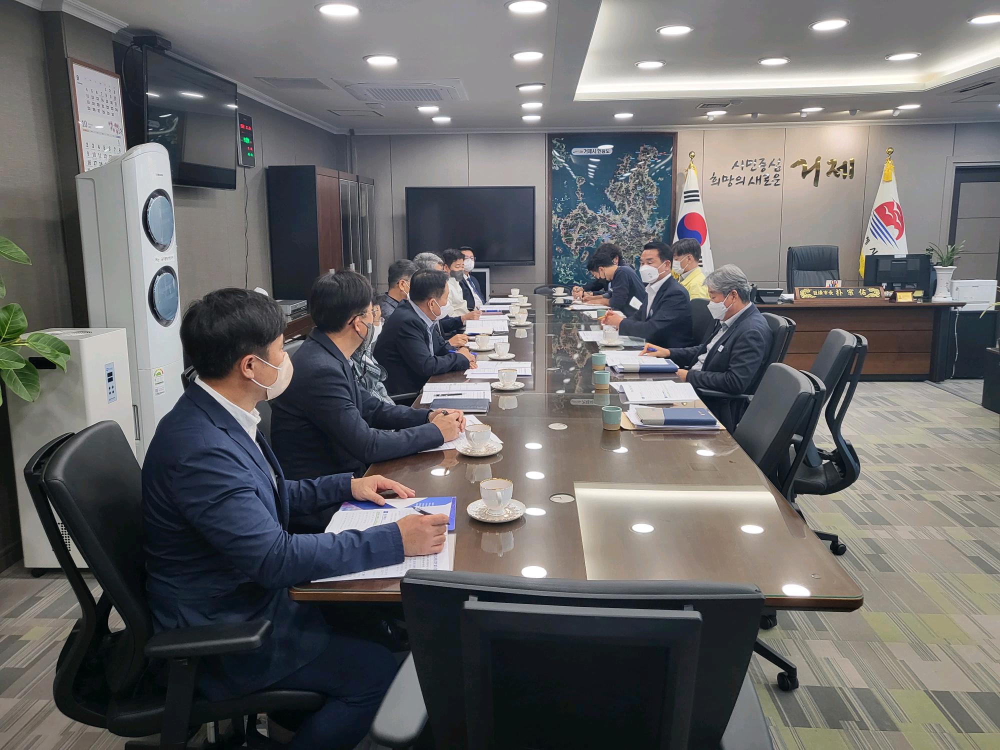 박종우 거제시장, 각종 인․허가 규제개혁을 위한 관계자 간담회 가져 현장 이미지