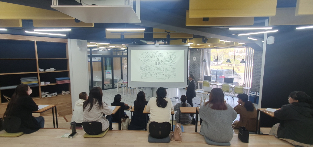 2023년 거제청년센터‘이룸’ 「청년 특강 4월 프로그램」성료 현장 이미지