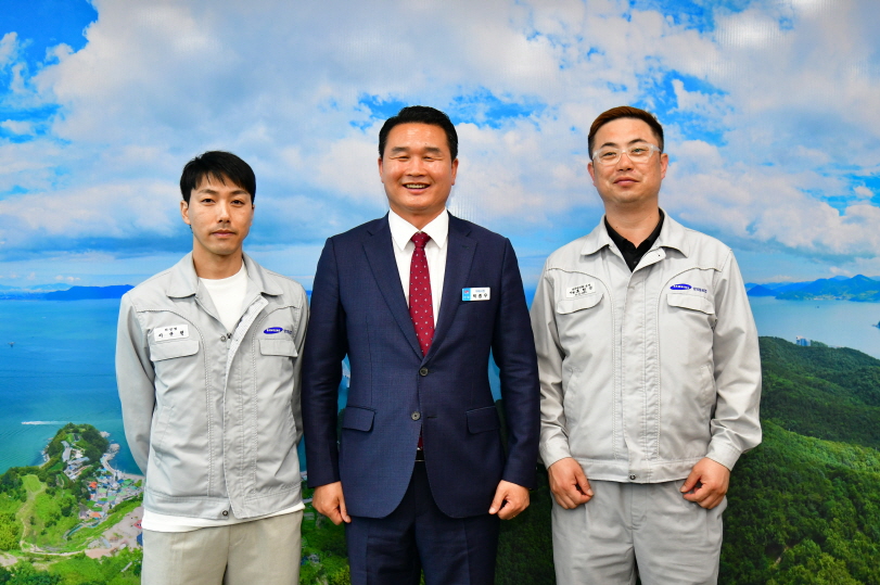 거제시, 국제 장애인 기능올림픽대회 우승자 격려 현장 이미지