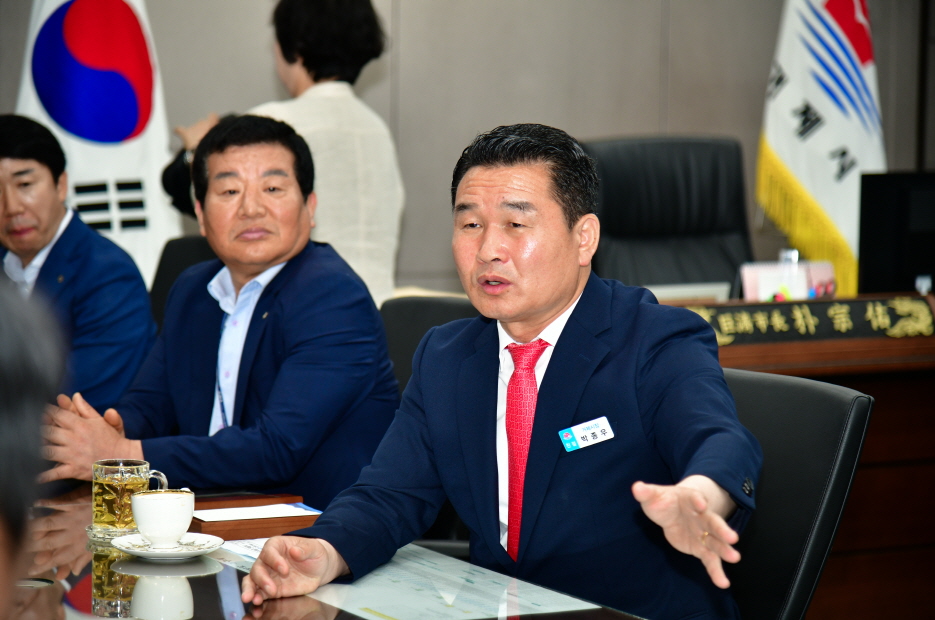 거제연초농협-부산녹산농협, 각 300만원 고향사랑기부 현장 이미지