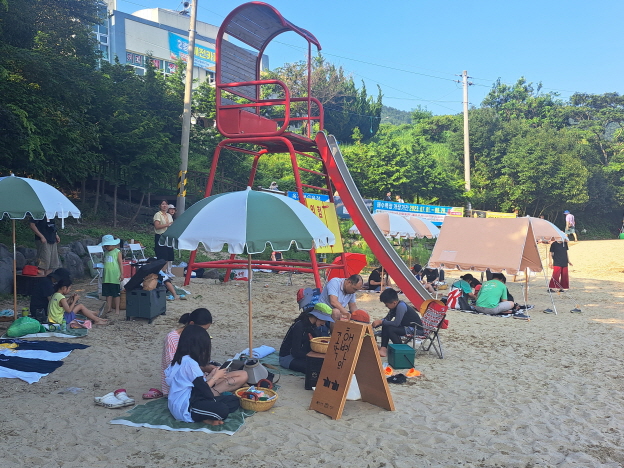 거제시, 문화가 있는 날 ‘해변의 조각’ 프로그램 진행 현장 이미지