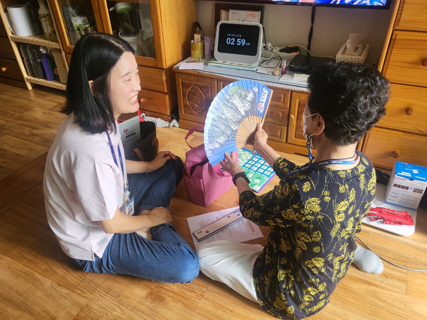 거제시보건소, 독거노인 등 폭염대비 건강꾸러미 전달 현장 이미지