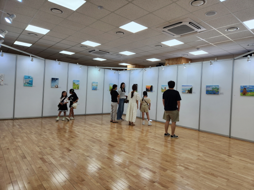 아주청소년문화의집,“거제를 그리다”작품 전시회 열어 현장 이미지
