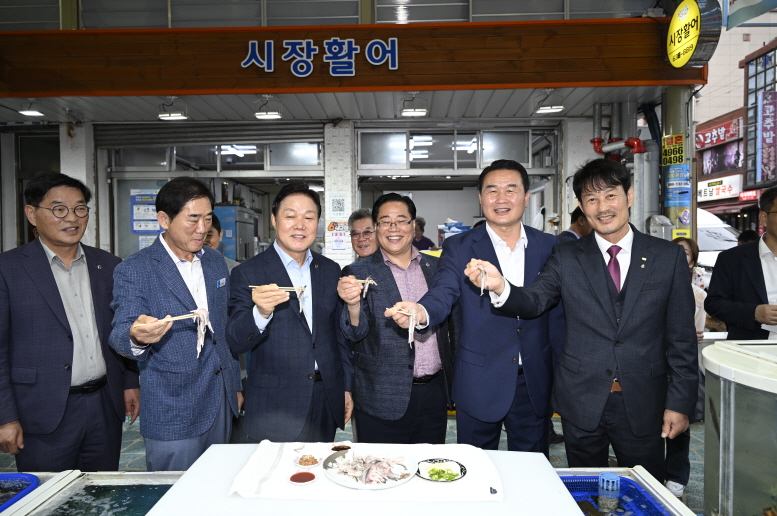 거제고현시장 추석맞이 장보기 행사 현장 이미지
