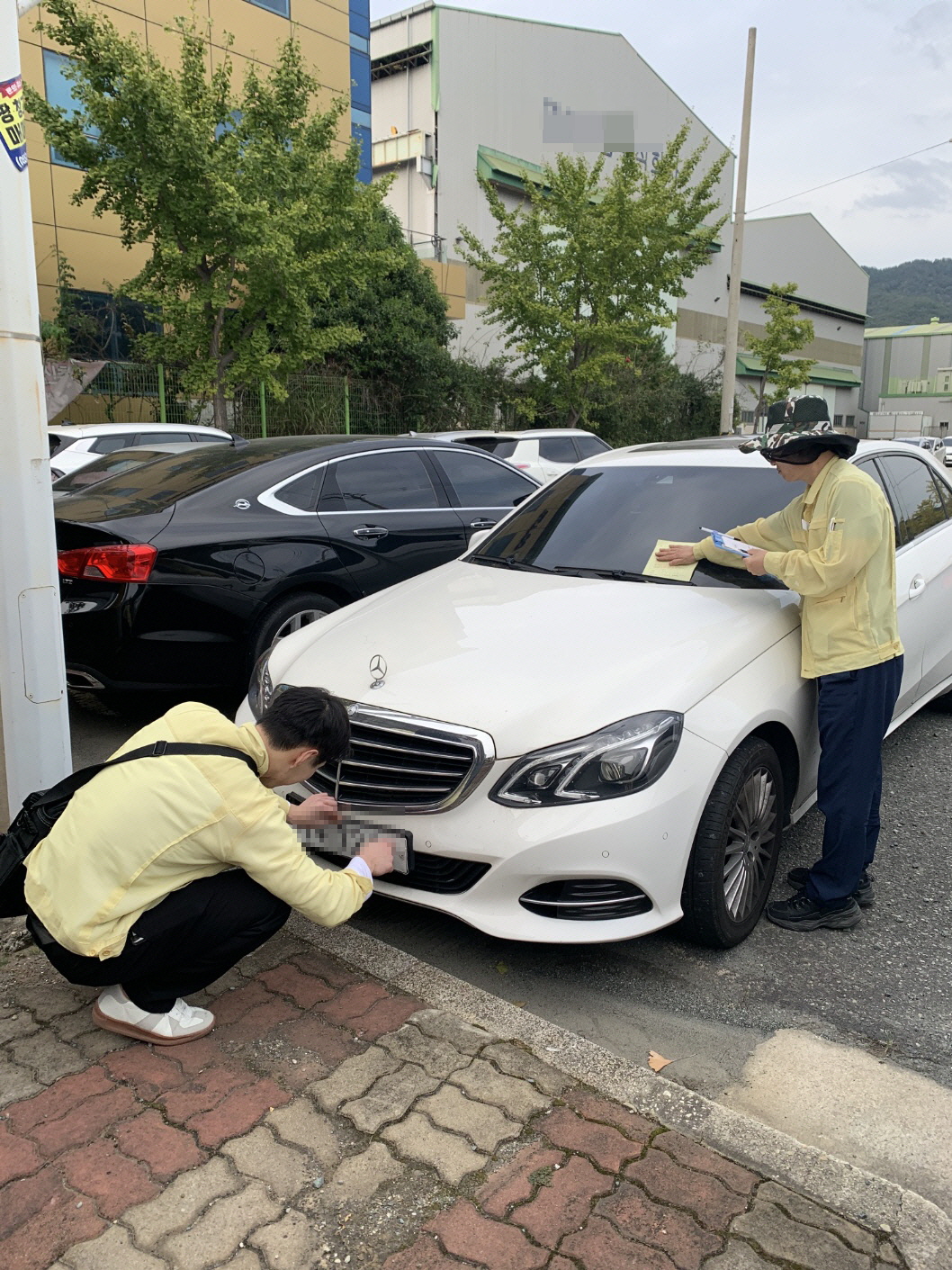 거제시, 세외수입 체납안내문 발송 및 과태료 체납차량 번호판 영치 실시 현장 이미지
