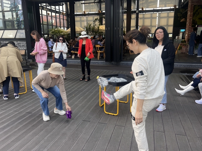 외국인 관광객과 함께하는 글로벌 거제섬꽃축제 현장 이미지