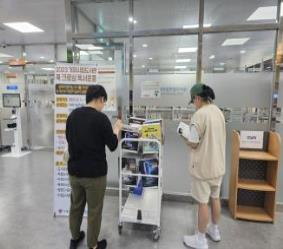 거제시립도서관 북 크로싱 독서운동 호응 속 마무리 현장 이미지