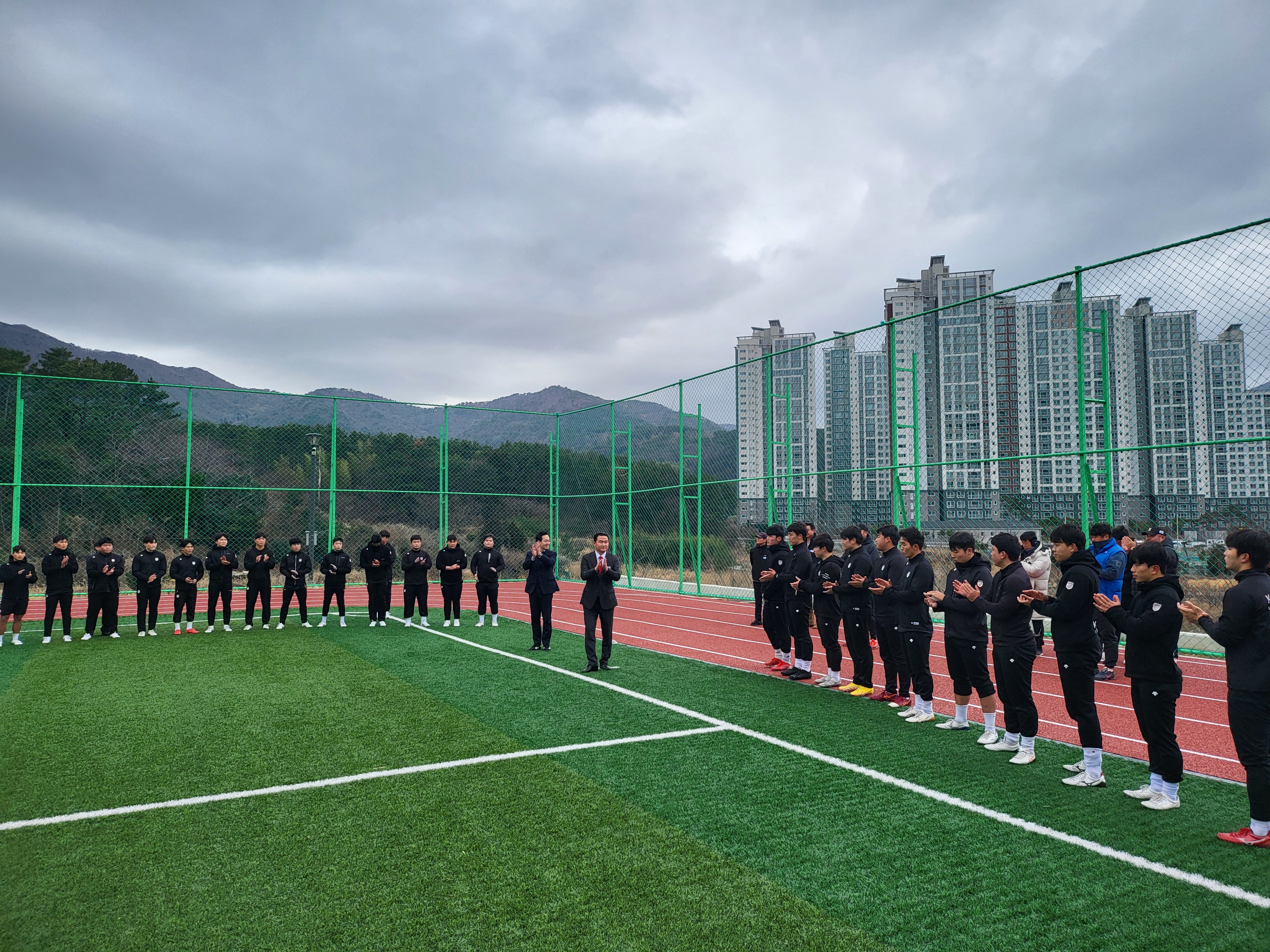박종우 거제시장,  동계 전지훈련장 찾아 발로 뛰는 스포츠마케팅 펼쳐! 현장 이미지