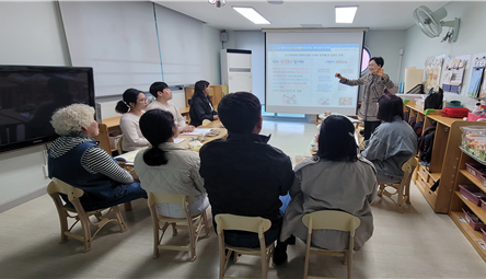 거제시육아종합지원센터, 4월 ‘공통부모교육’ 실시 현장 이미지