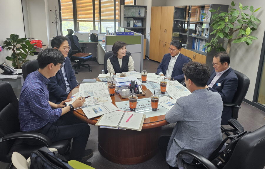 거제시, 한국수자원공사 방문... 광역상수도 송수관로 복선화사업 조기추진 건의 현장 이미지