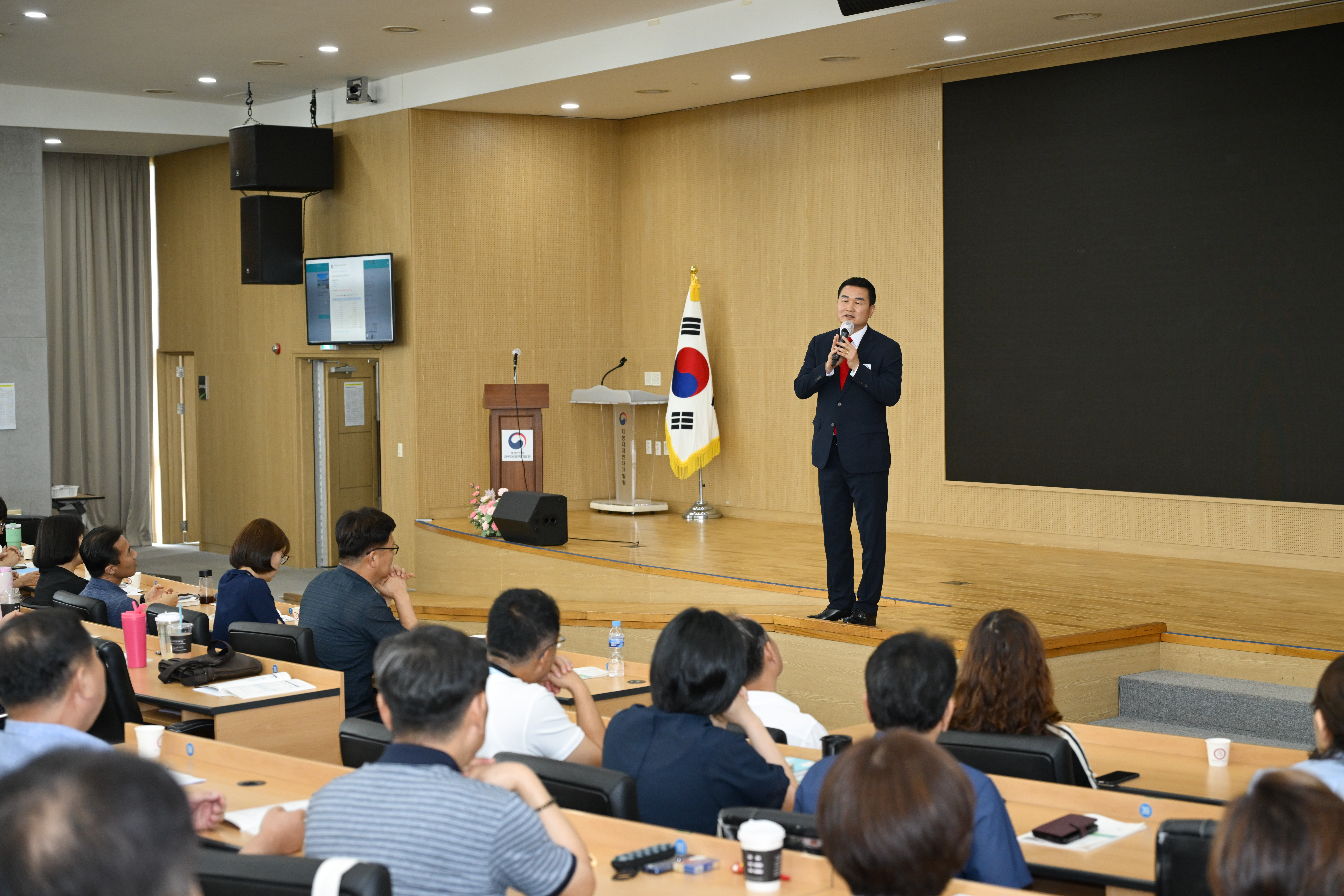 박종우 거제시장, 지방자치인재원에서 거제관광 홍보 현장 이미지