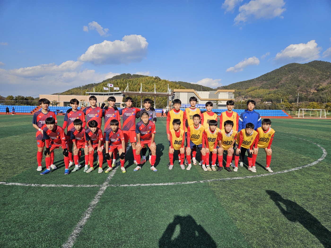 전지훈련은 거제에서! 거제시장배 축구 스토브리그 개최 현장 이미지
