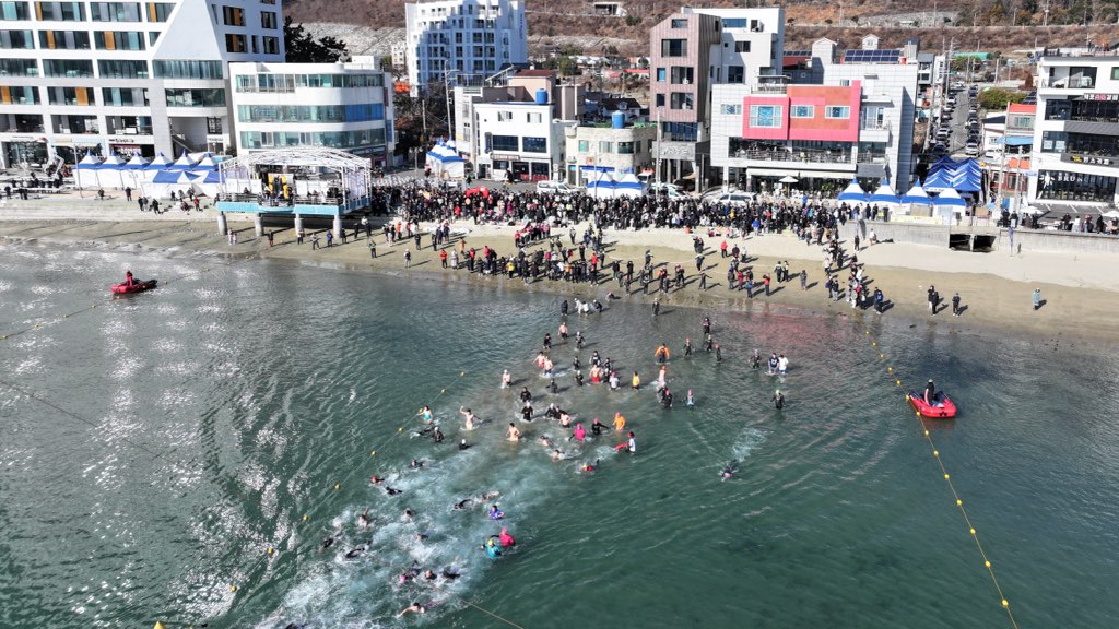 제15회 거제도 국제펭귄수영축제 성황리 마무리 현장 이미지