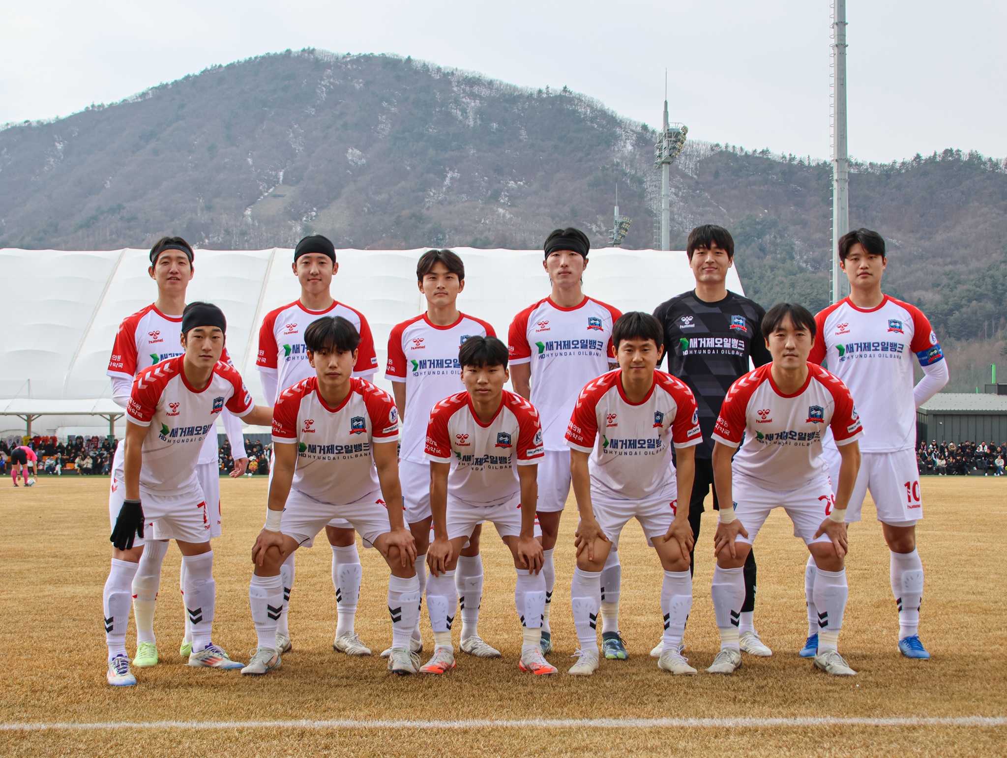 거제시민축구단, 평창유나이티드와 접전 끝에 1-1 무승부 현장 이미지