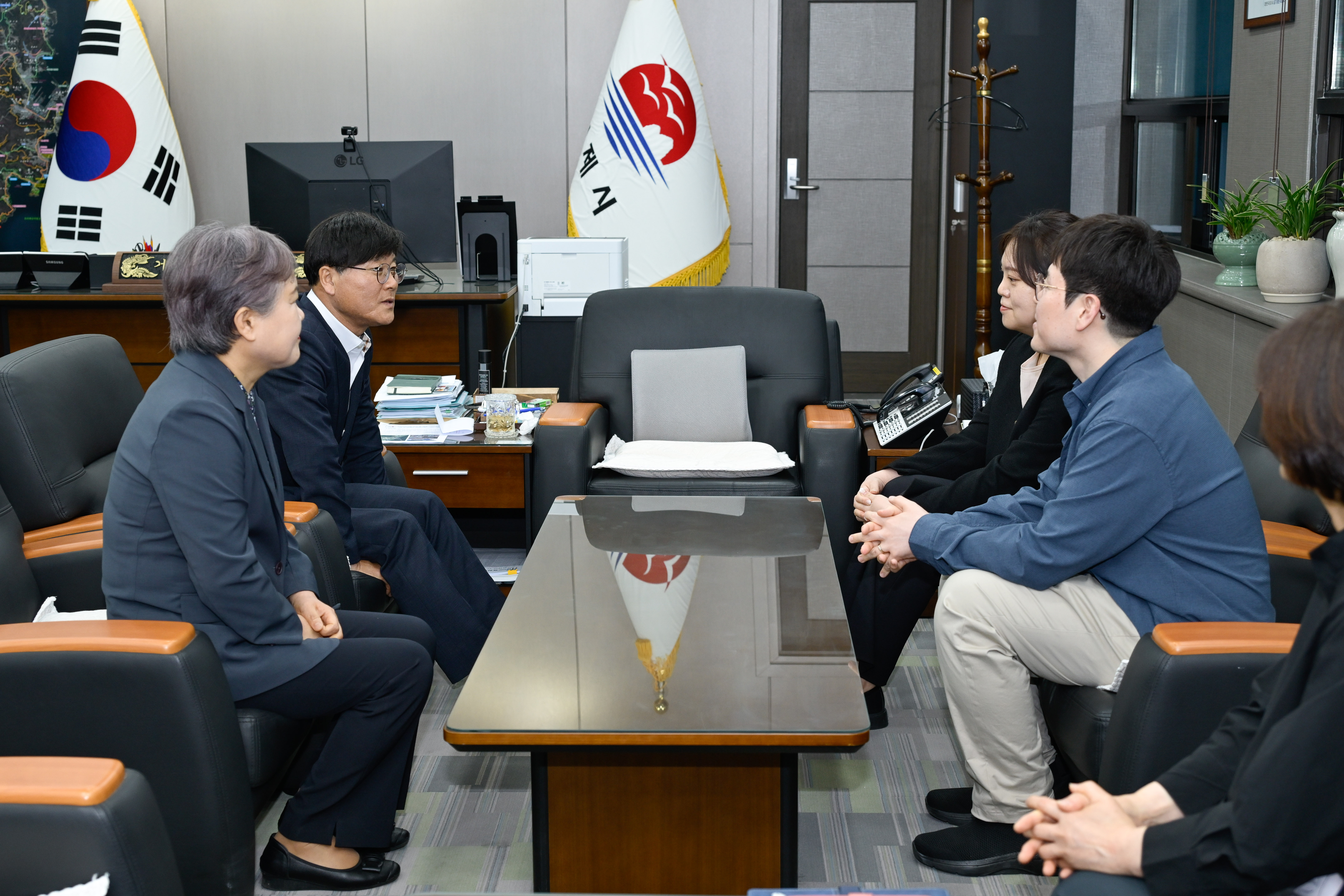 거제시 미혼남녀 만남행사 소중한 인연 결실 맺어 현장 이미지