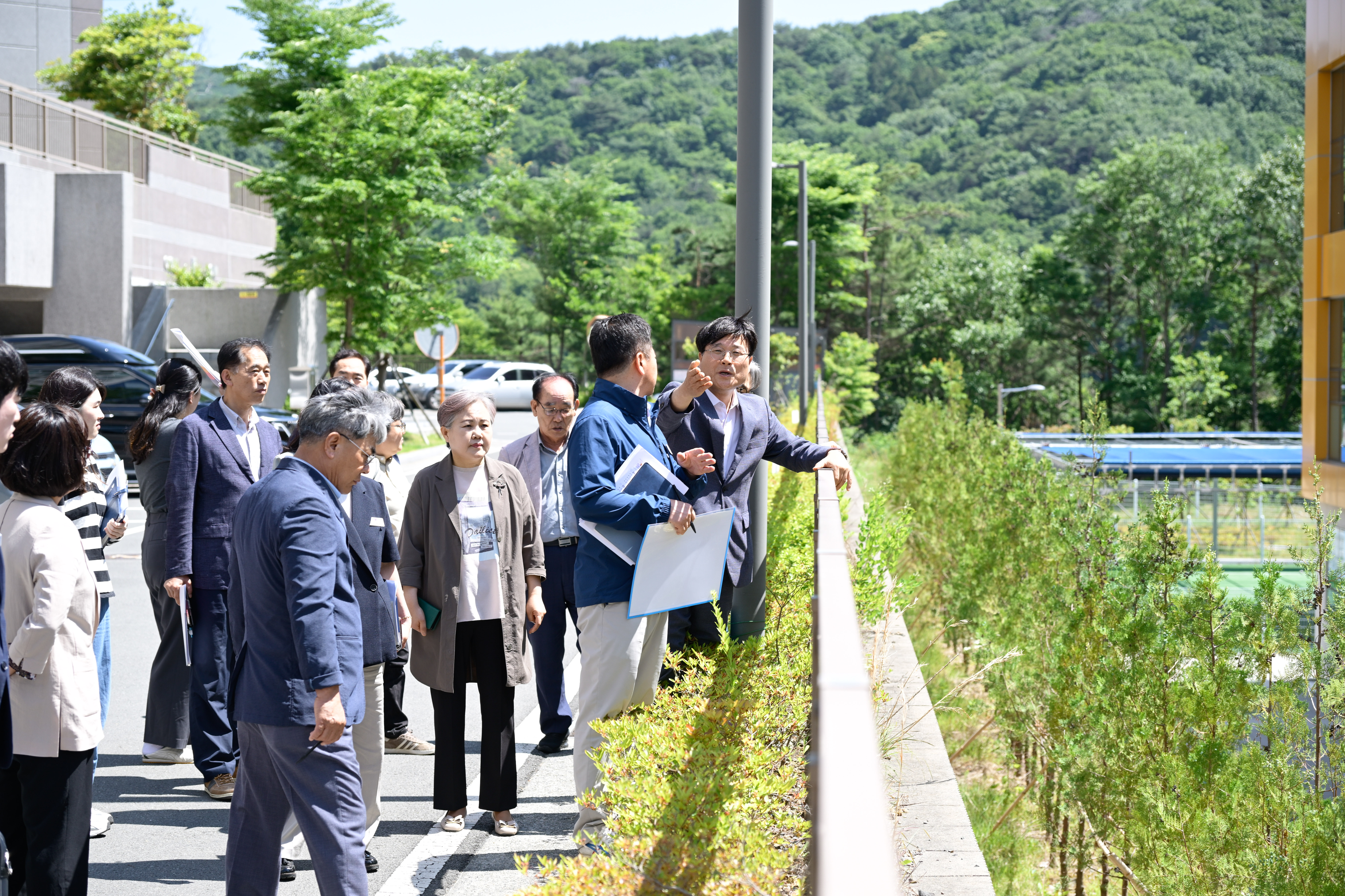 변광용 거제시장, 건의사항 청취 위해 해뜰안애 아파트 찾아 현장 이미지
