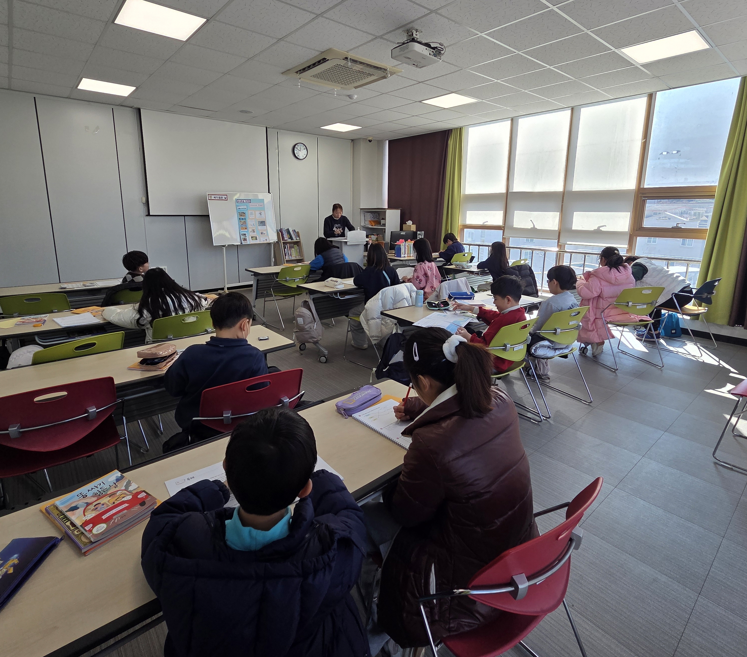 거제시립수양도서관,  『겨울 독서교실』로 초등 돌봄 공백 메운다 현장