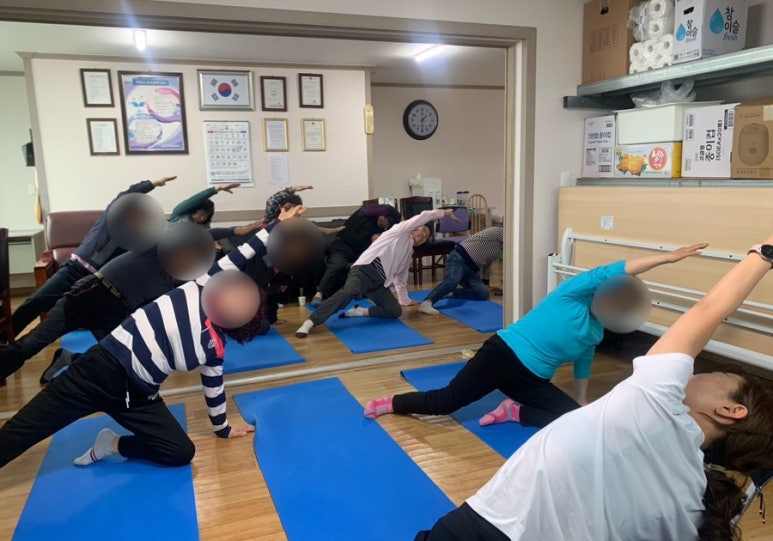 둔덕면 보건지소, 경로당 어르신 대상 「찾아가는 실버체조 프로그램」실시 현장