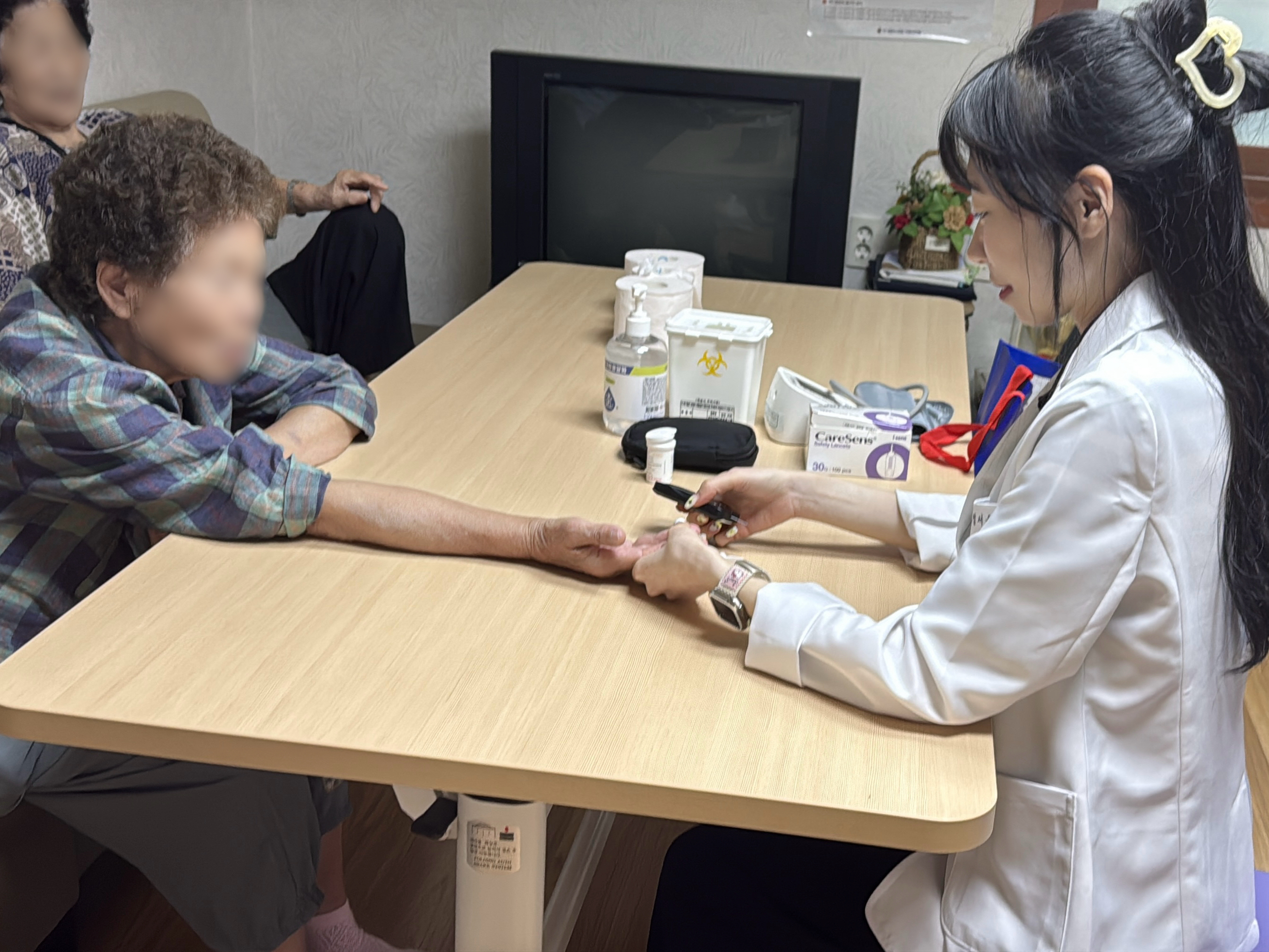 거제시 일운보건지소,“어르신 건강 곁으로” 찾아가는 경로당 건강관리사업 추진 2