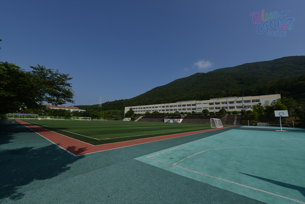 아주동 거제중학교