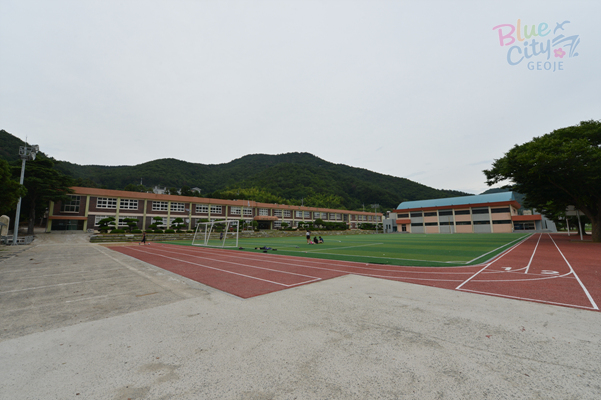 연초면 연초중학교