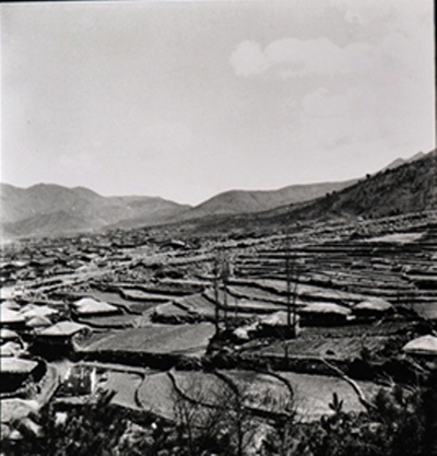 포로수용소 당시 마을(1951년도의 고현 서문마을 일대)