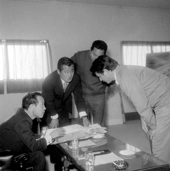 옥포조선소 건설현장을 방문한 이낙선건설부장관(2)