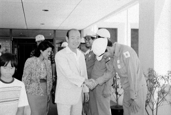 대우조선소를 방문한 전두환대통령(2)