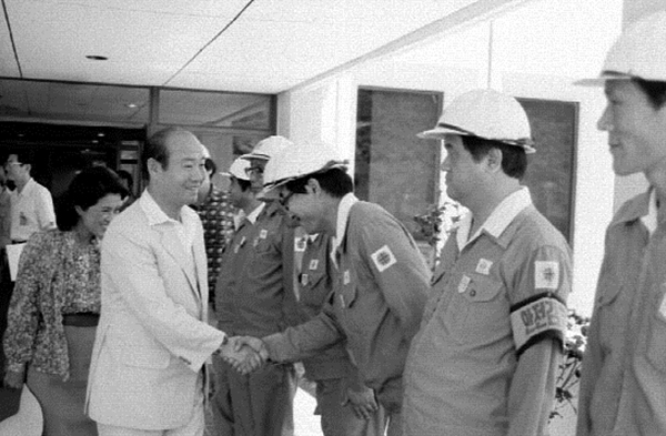대우조선소를 방문한 전두환대통령(6)