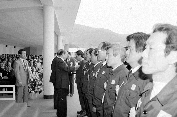 대우조선소(종합준공 공훈자 훈장 수여)