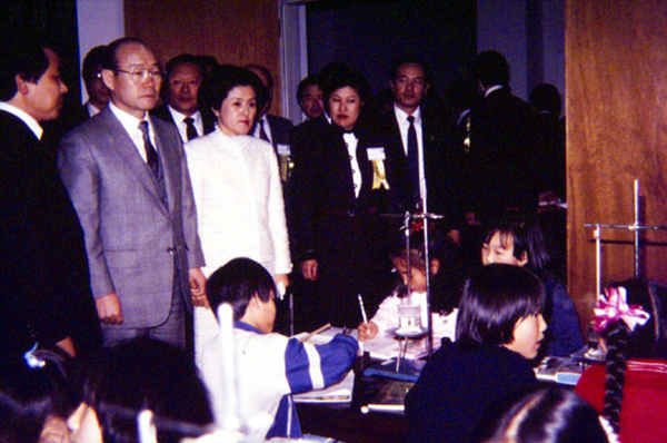 대우초등학교 방문한 전두환대통령(3)