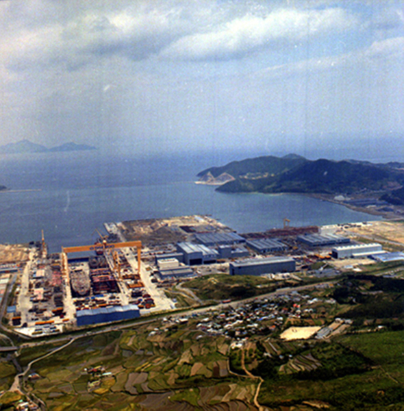 대우조선소(아주 탑골 뒷산에서 본 조선소 2)