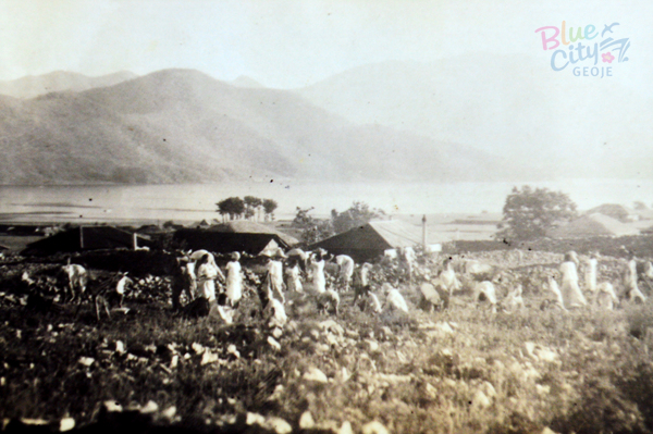 생활풍경(동내 주민들의 부역)