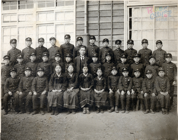 생활풍경 학창시절(일제 강점기 이운공립보통학교 학생들)