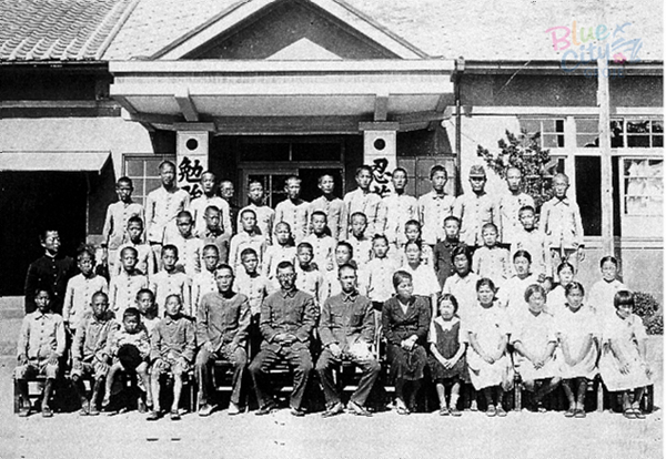 이리사무라(入佐村) 심상고등소학교 졸업식